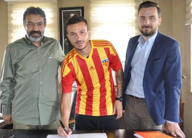 Kayserispor'da Kaleci Silvio Ile Bodrin 3'er Yıllık Imza Attı