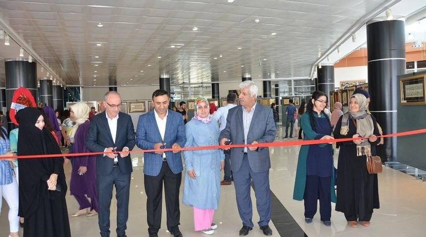 En G&uuml;zel Hatlar Sergileniyor