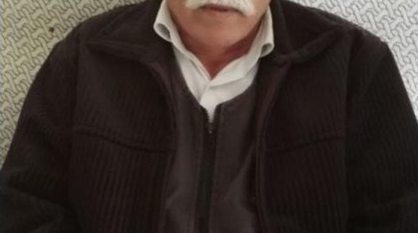 Kayıp Babasını Sokak Sokak Gezerek Arıyor