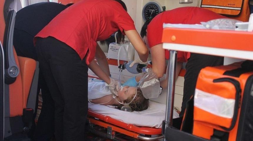 6 Yaşındaki Rus &Ccedil;ocuk Havuzda &Ouml;l&uuml;mden D&ouml;nd&uuml;