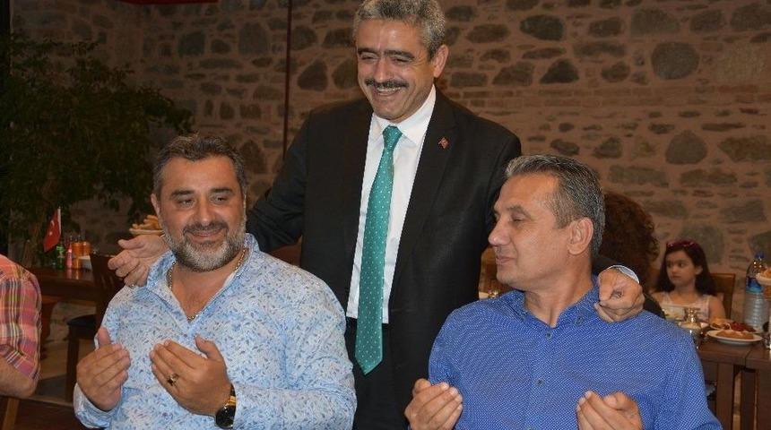 Başkan Alıcık, Meclis &Uuml;yeleri İle İftar Yemeğinde Buluştu