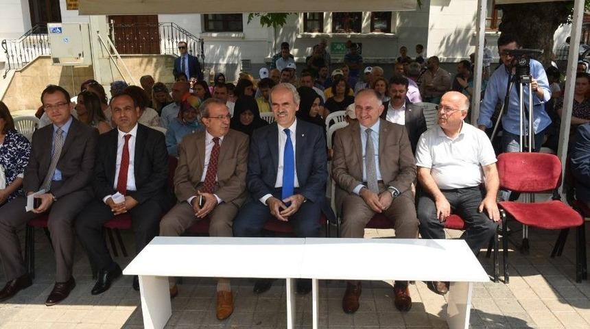 Bağımlılıkla Topyek&uuml;n M&uuml;cadele