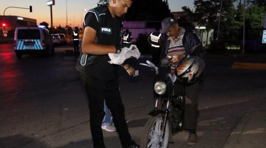 Antalya'da 200 Polisle Şafak Denetimi