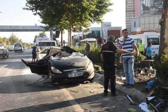 Otomobil Ağaca Çarptı; Sürücü Yaralandı