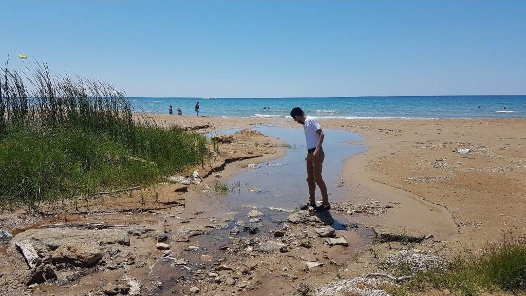 &Ccedil;olaklı Halk Plajı Kaderine Terk Edildi