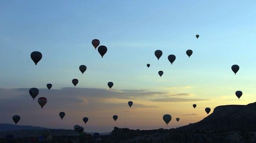 Şeker Tadında Bayram Ge&ccedil;irmek İsteyenlerin Tercihi Kapadokya Oldu