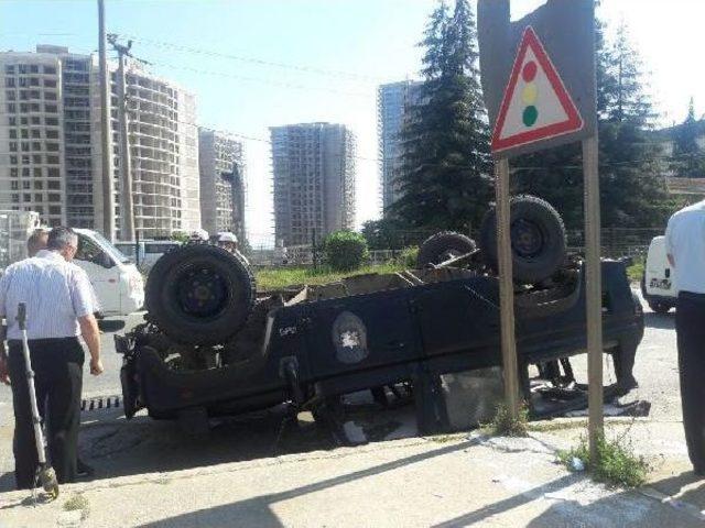 Trabzon'da Polis Aracı Devrildi: 7 Polis Yaralandı