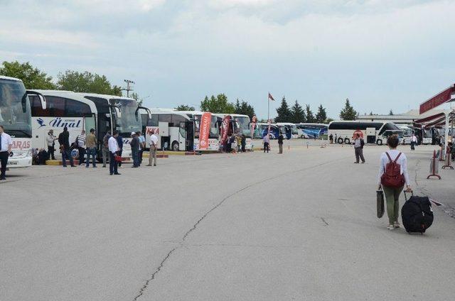 (özel Haber) Otogar Esnafı Bayramdan Değil Tatil Sezonundan Ümitli