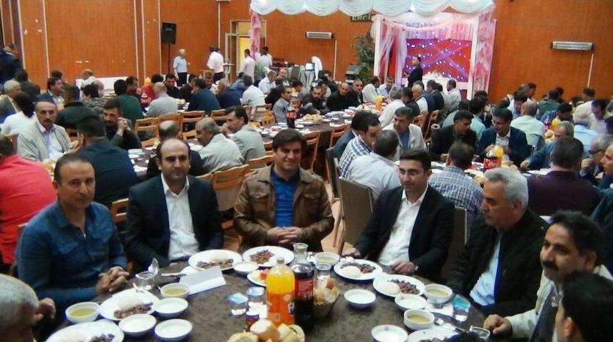 Erciş İl&ccedil;e Milli Eğitim M&uuml;d&uuml;rl&uuml;ğ&uuml;nden Geleneksel İftar Yemeği