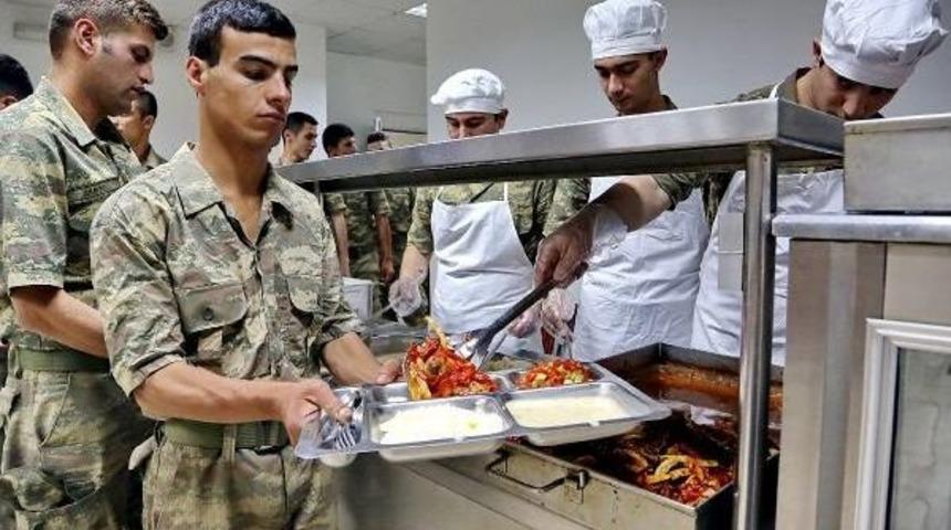 Dağlıca Taburu'nda Asker Karavanayı Kendisi Hazırlıyor