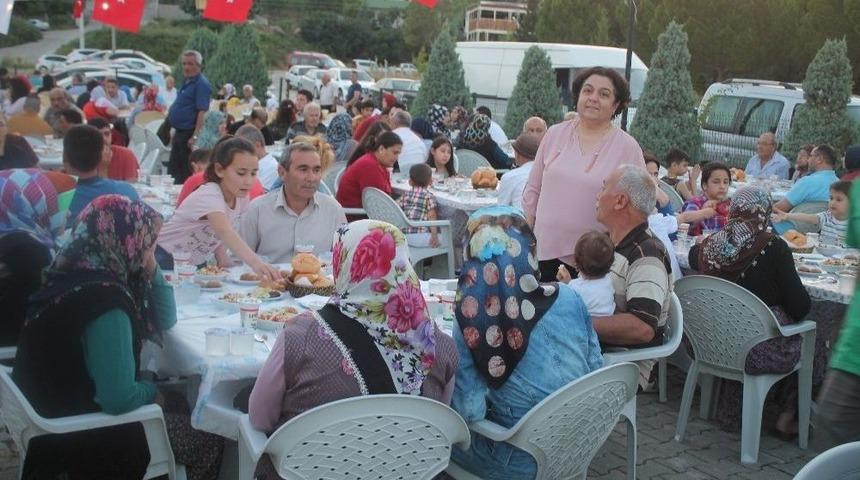 Abisad&rsquo;dan Şehit Ailelerine İftar Yemeği