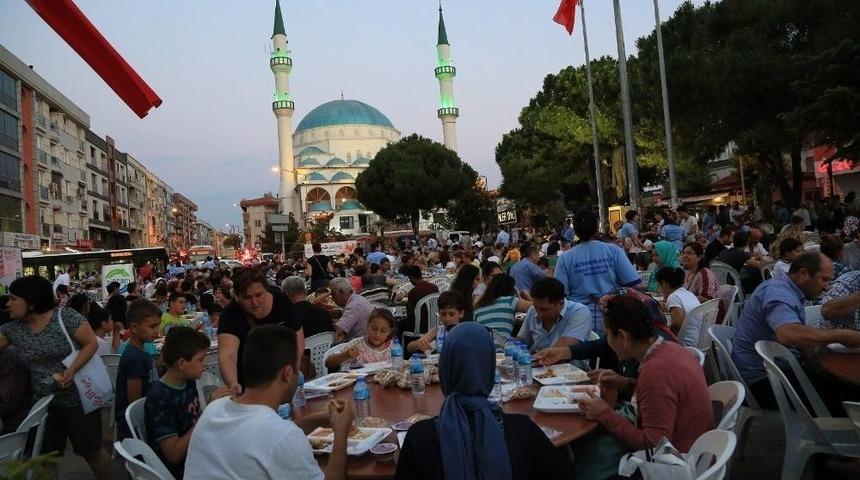 Gaziemir&rsquo;de &lsquo;halil İbrahim Sofraları&rsquo;