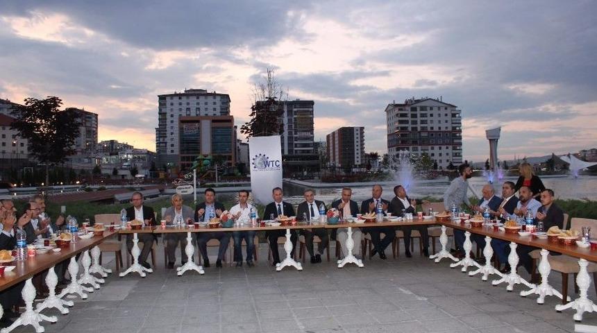 T&uuml;rkiye K&uuml;resel Yatırımlardan Daha Fazla Pay Alacak