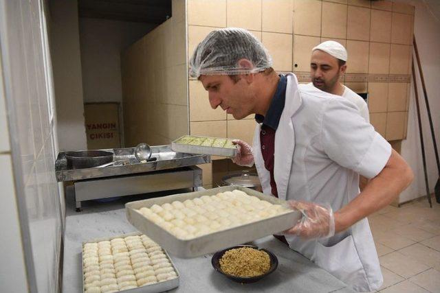 Konyaaltı Zabıtadan, Bayram Denetimi