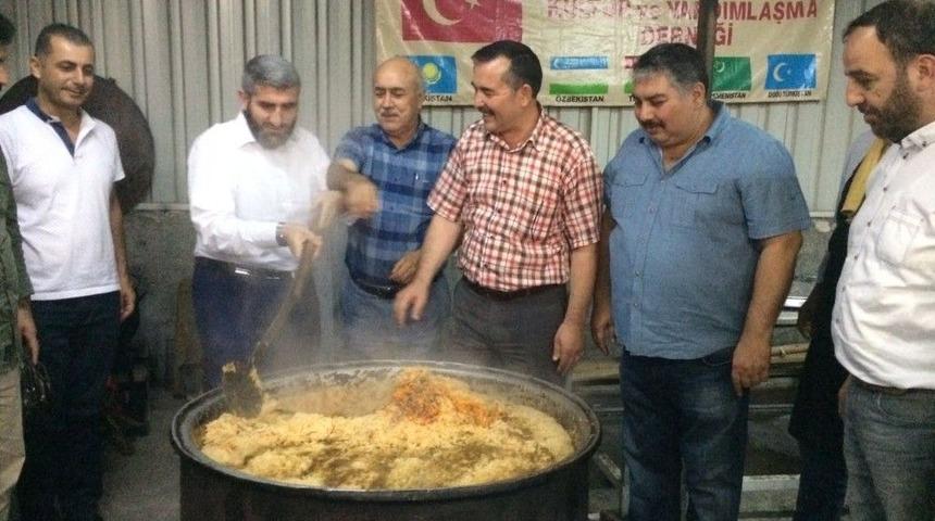 Askon &Uuml;yeleri T&uuml;rkistanlılar Derneği&rsquo;nin İftarına Katıldı