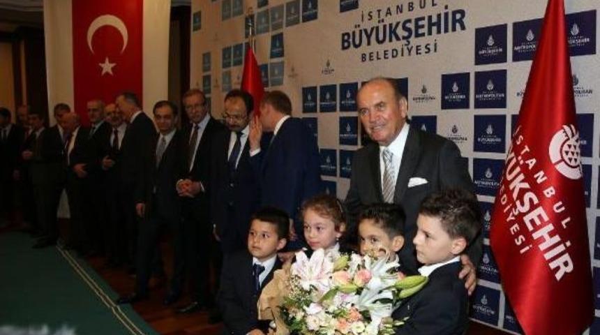 Topbaş: Şemsi Paşa Camii&rsquo;Nin I&ccedil;erisinde &Ccedil;atlak Falan Yok. Bah&ccedil;e Duvarlarında Daha &Ouml;nce Var Olan &Ccedil;atlaklar Var.