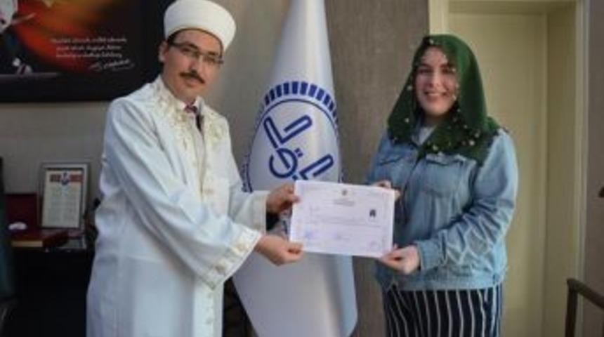 İslamiyet&rsquo;te Huzur Buldu, M&uuml;sl&uuml;man Oldu