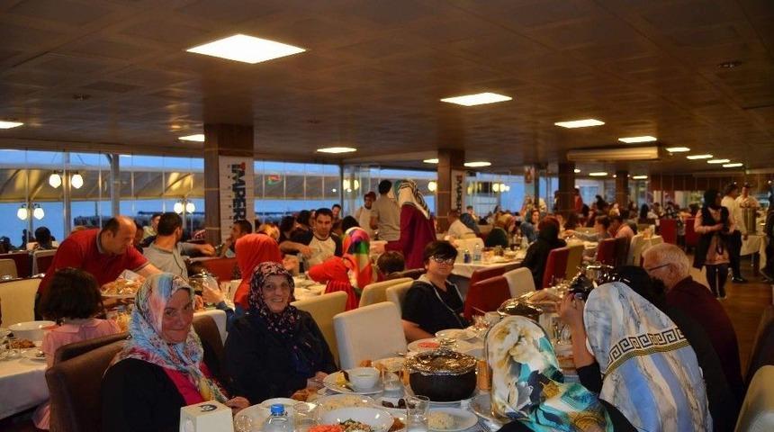 &Ouml;zel İmperial Hastanesi &Ccedil;alışanları 10.&rsquo;cu Geleneksel İftar Yemeğinde Buluştu