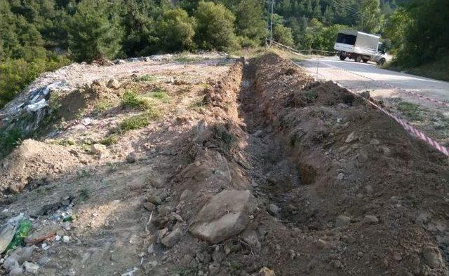 Abbaslık Yolundaki Hafriyat Atıkları Temizlendi