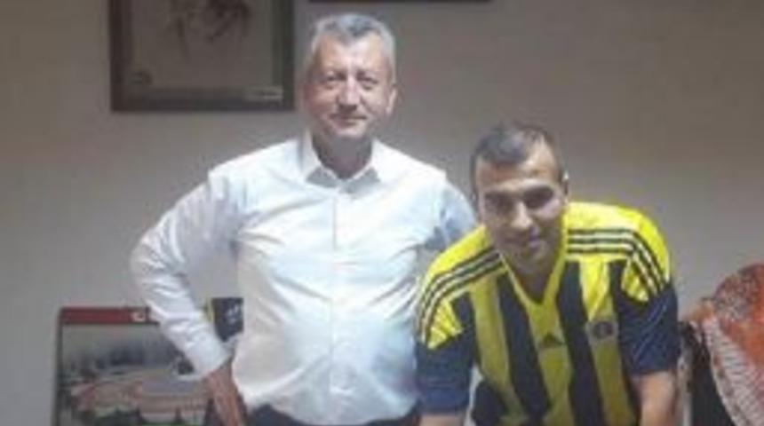 Menemen Belediyespor'da Cihan Imzaladı