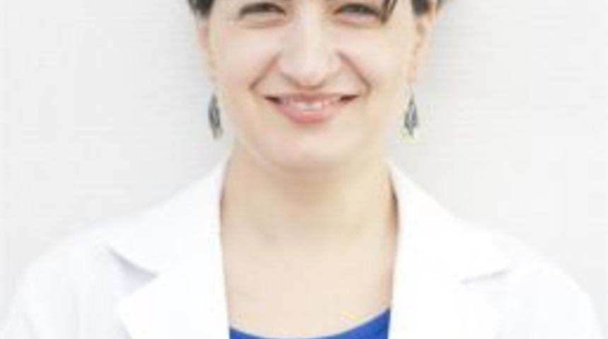 Dermatoloji Uzmanı Uzm. Dr. Emir: “aşırı Terleme İş Ve Okul Hayatını Etkiliyor”