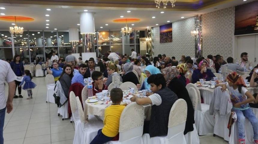 G&uuml;rsu Belediye Personeli İftarda Buluştu