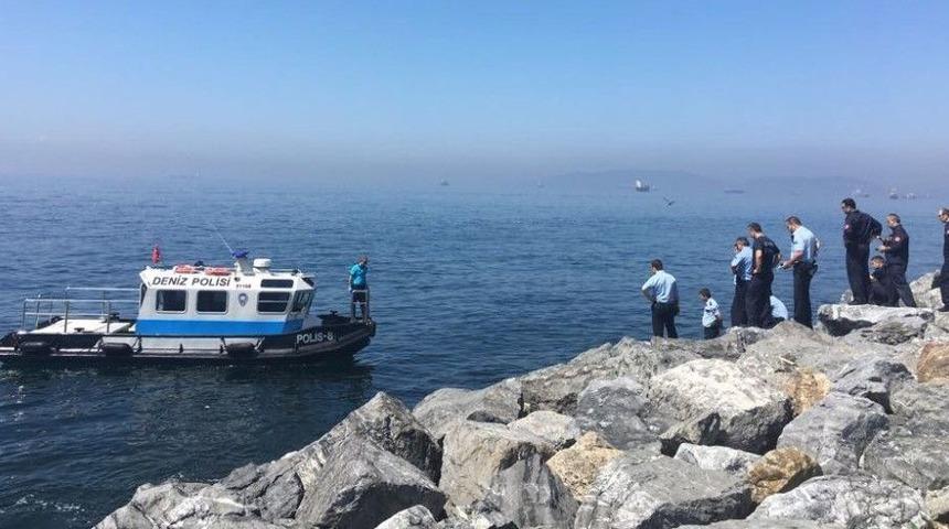 Pendik Sahilde Bir Erkek Cesedi Bulundu