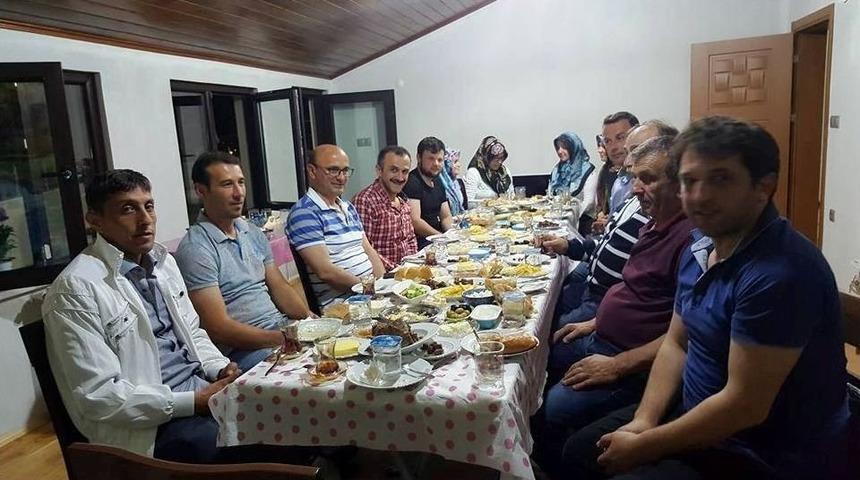 Altınova&rsquo;da Sahur Bereketi Yaşandı