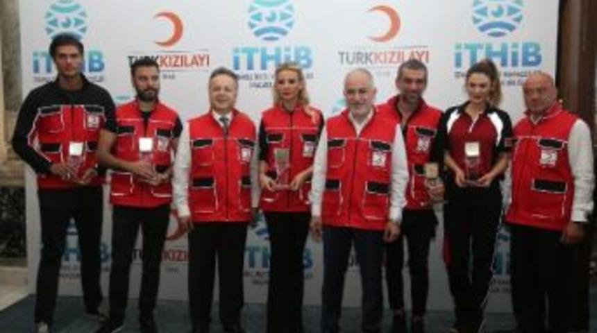 Tekstil Sekt&ouml;r&uuml;nden Kızılay&rsquo;A &Ouml;zel Kumaş