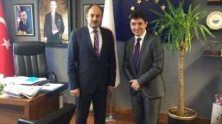 Yabancı Diplomatların Meclisteki Adresi Ak Partili G&uuml;lpınar&rsquo;ın Makamı Oldu