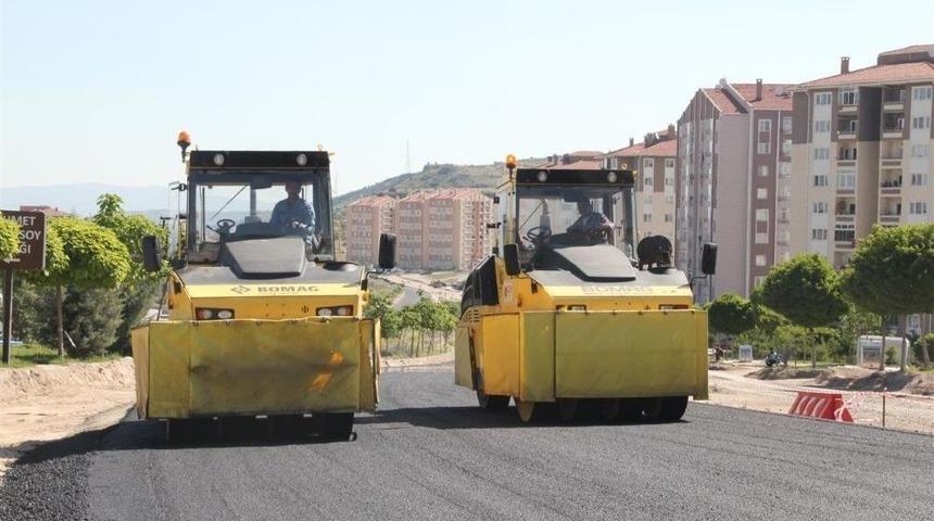 Yeni Toki B&ouml;lgesinde Sıcak Asfalt &Ccedil;alışmaları Devam Ediyor