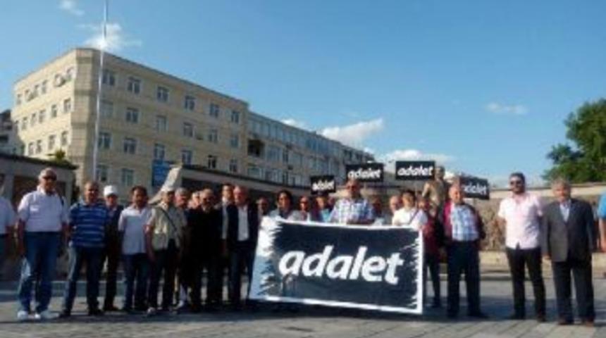 Eylem Yapan Chp'lilere Hakaret