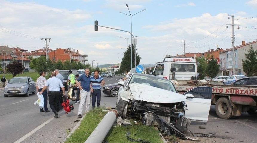 Tavşanlı&rsquo;da Trafik Kazası: 6 Yaralı