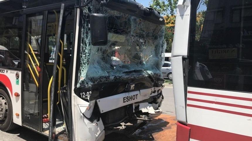 Halk Otob&uuml;sleri &Ccedil;arpıştı: 11 Yaralı