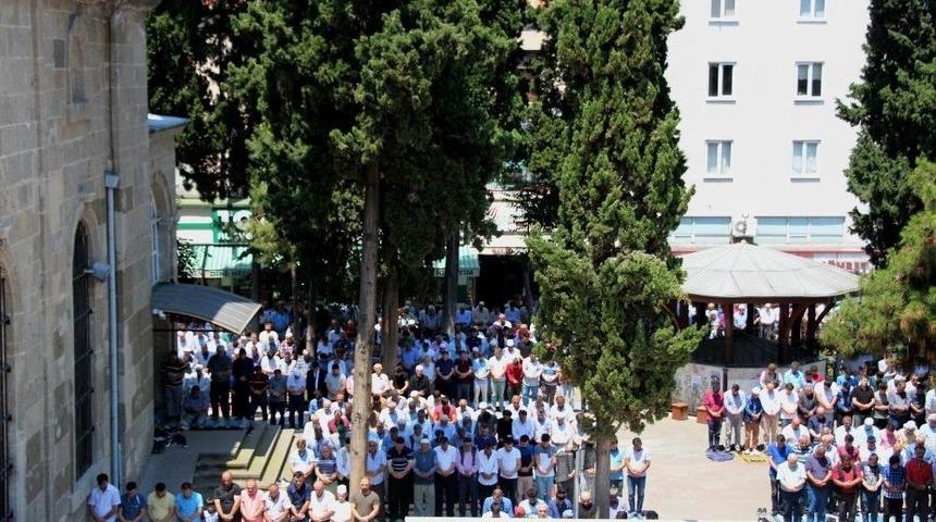 Son Cumada Camiler Doldu Taştı