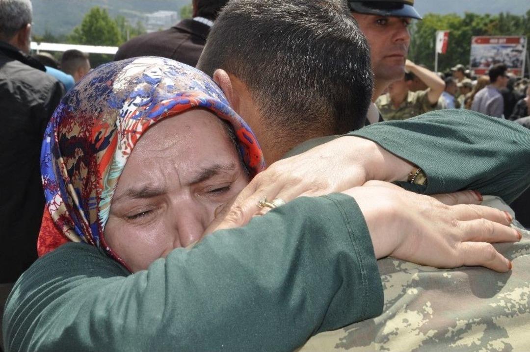 Kınalı Kuzuların Yemin Sevinci