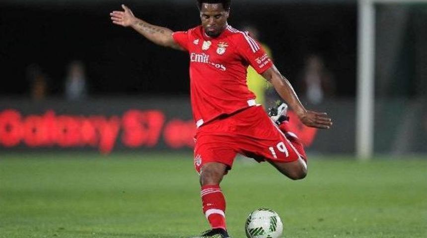 G&ouml;ztepe'den Portekiz &Ccedil;ıkarması