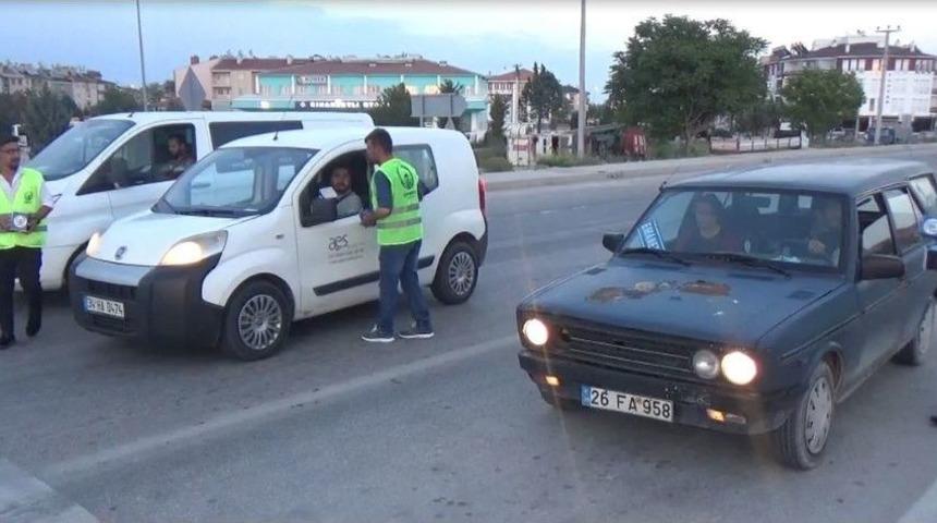 Ramazan Boyunca Cihanbeyli&rsquo;den Ge&ccedil;en Yolculara İftariyelik Dağıtıldı
