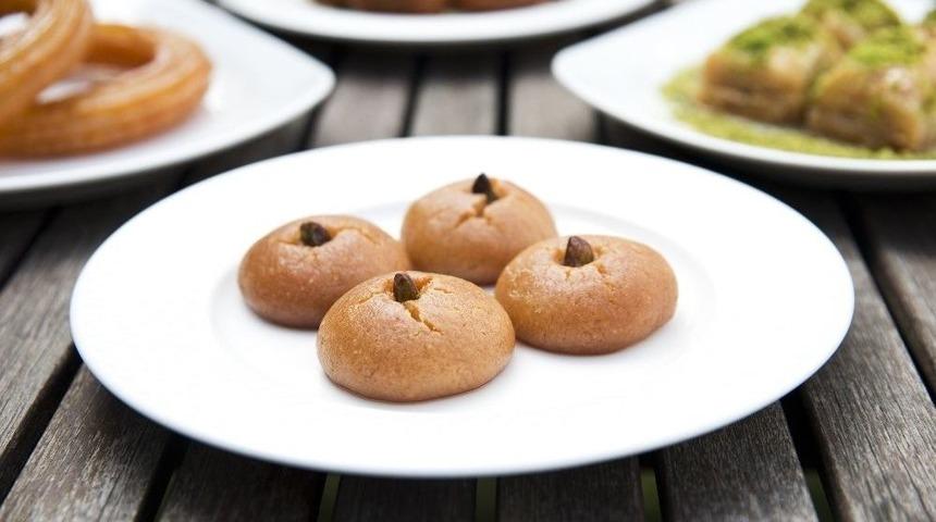 "bir Bardak Su İ&ccedil;meden Şekerpare Yemeyin"