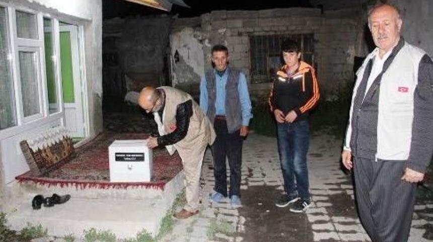 Sadaka Taşı Derneği Ramazan Ayı Yardımları Devam Ediyor