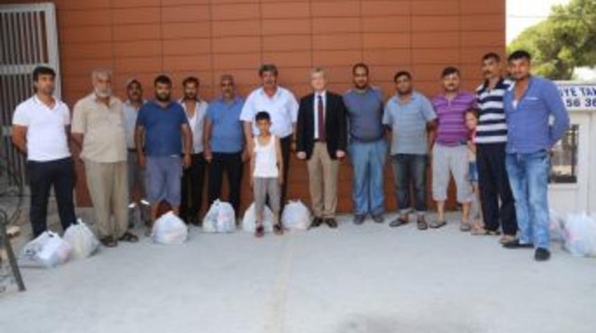 Burhaniye&rsquo;de Ramazan Davulcuları &Ouml;d&uuml;llendirildi