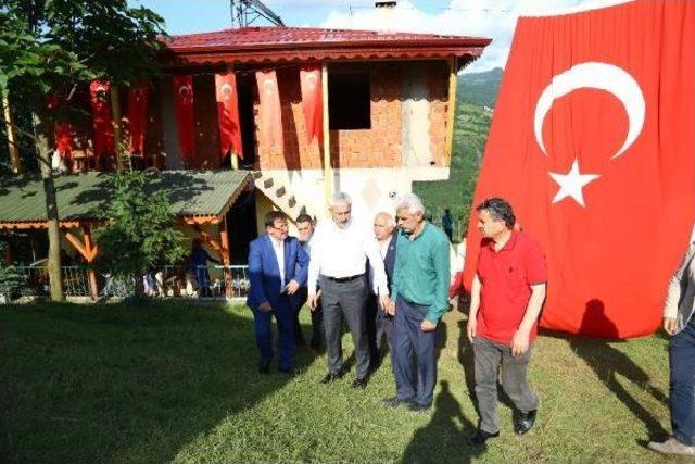 Şehit Uzman Çavuşun Inşaat Halindeki Evini Belediye Tamamlayacak