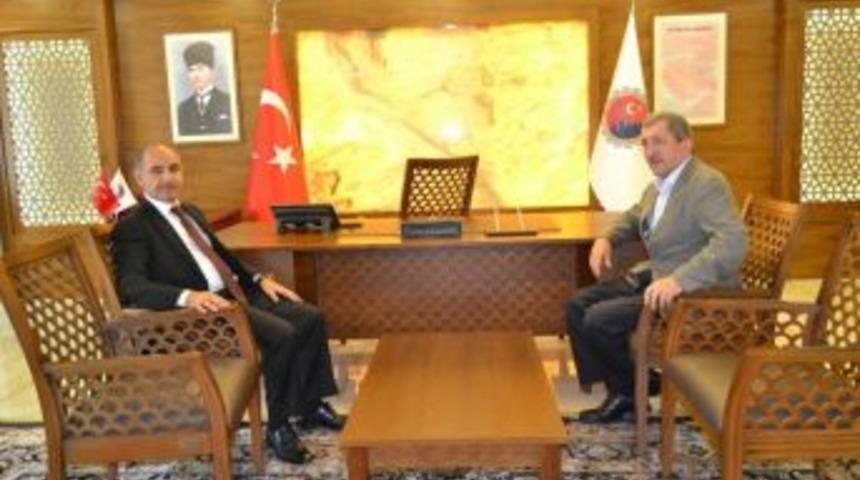 Vali Aktaş&rsquo;tan Başkan Vergili&rsquo;ye Veda Ziyareti