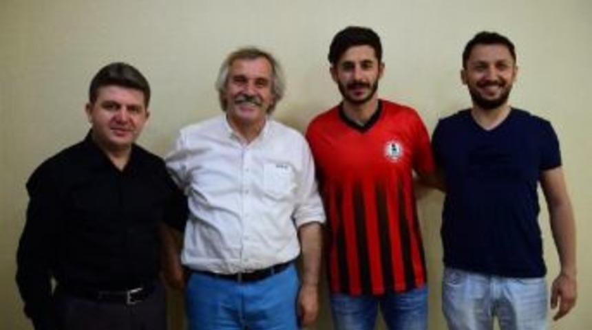 Orhangazi Belediyespor Oğuz'la 1 Yıllık Sözleşme Imzaladı