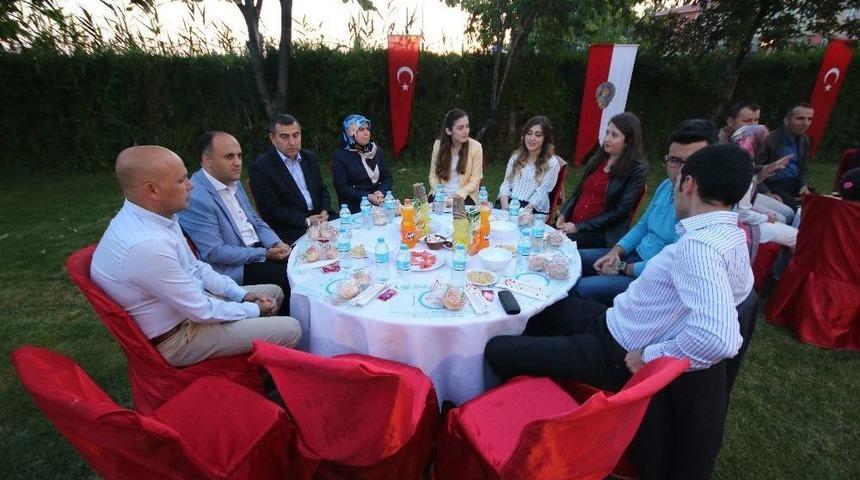 Beyşehir’e Veda Edecek Emniyet Personeli Onuruna İftar Yemeği