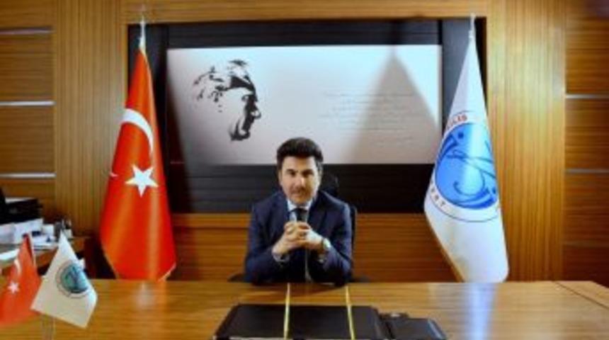 Rekt&ouml;r Karacoşkun&rsquo;nun Bayram Mesajı