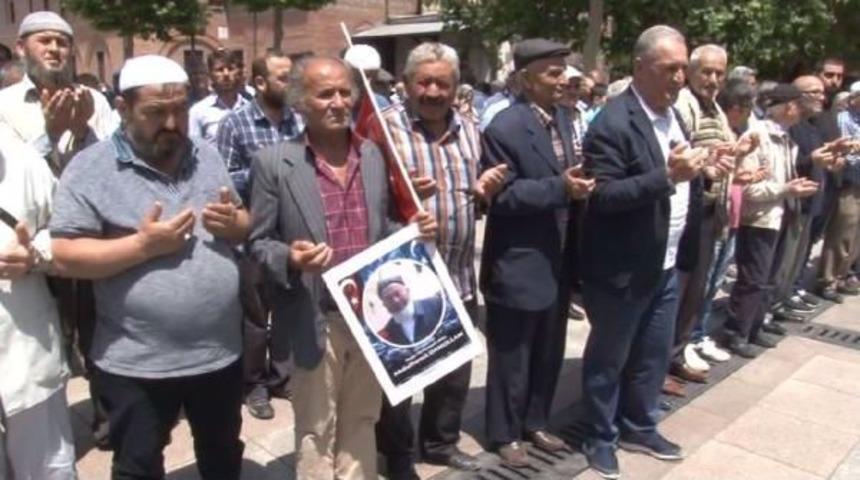 Alim Abdulhamit Damollam I&ccedil;in Hacı Bayram Camii'nde Gıyabi Cenaze Namazı Kılındı