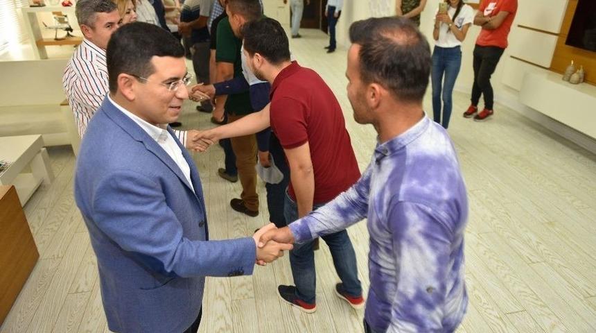 T&uuml;t&uuml;nc&uuml; Personeli İle Bayramlaştı