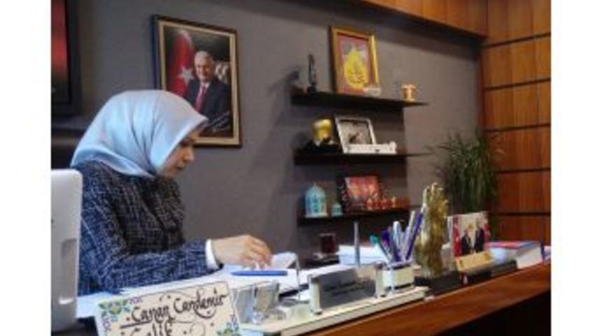 Ak Partili &Ccedil;elik&rsquo;in Bayram Kutlaması