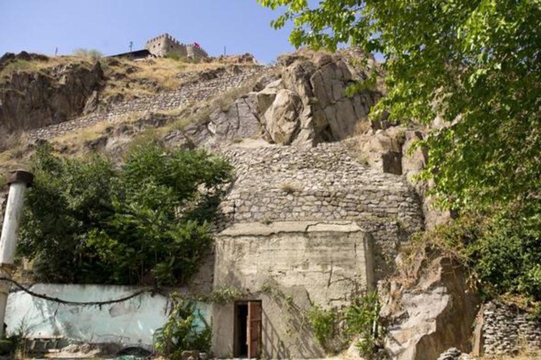 Ankara'nın g&ouml;beğindeki gizli yapı g&uuml;n y&uuml;z&uuml;ne &ccedil;ıkarılıyor